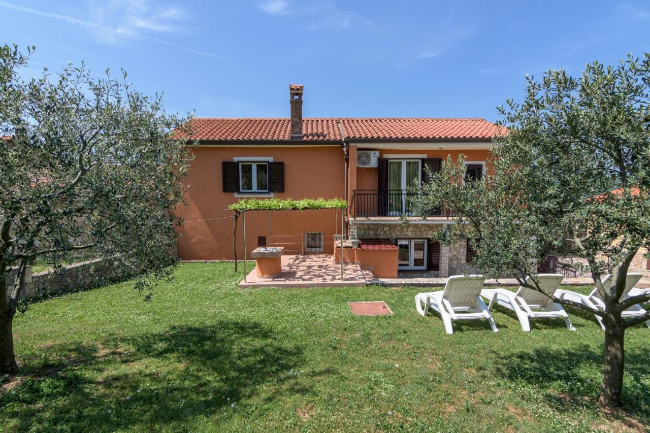 Family Friendly House With A Parking Space Sveti Martin, Central Istria - Sredisnja Istra - 7849 Villa Ruzici  Buitenkant foto